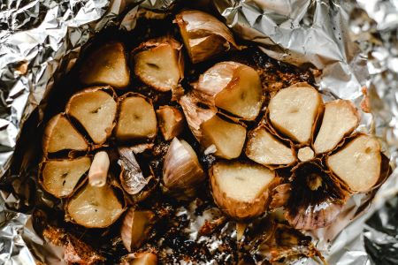 How To Roast Garlic And Delicious Ways To Use It