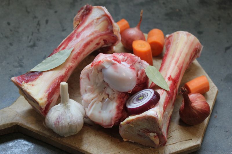 Beef – organic bones, frozen