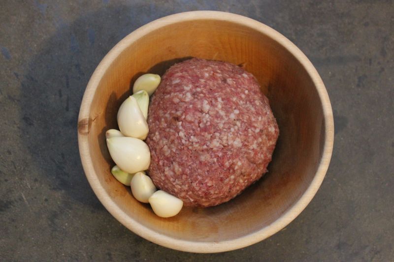 Lamb – organic garlic sausage, frozen (loose)